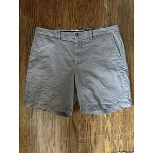 Men's Penguin Slim Fit Shorts Size 38 Gently Used